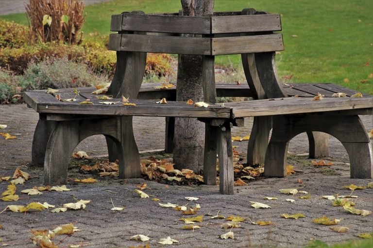 Banc de jardin, comment bien entretenir ?